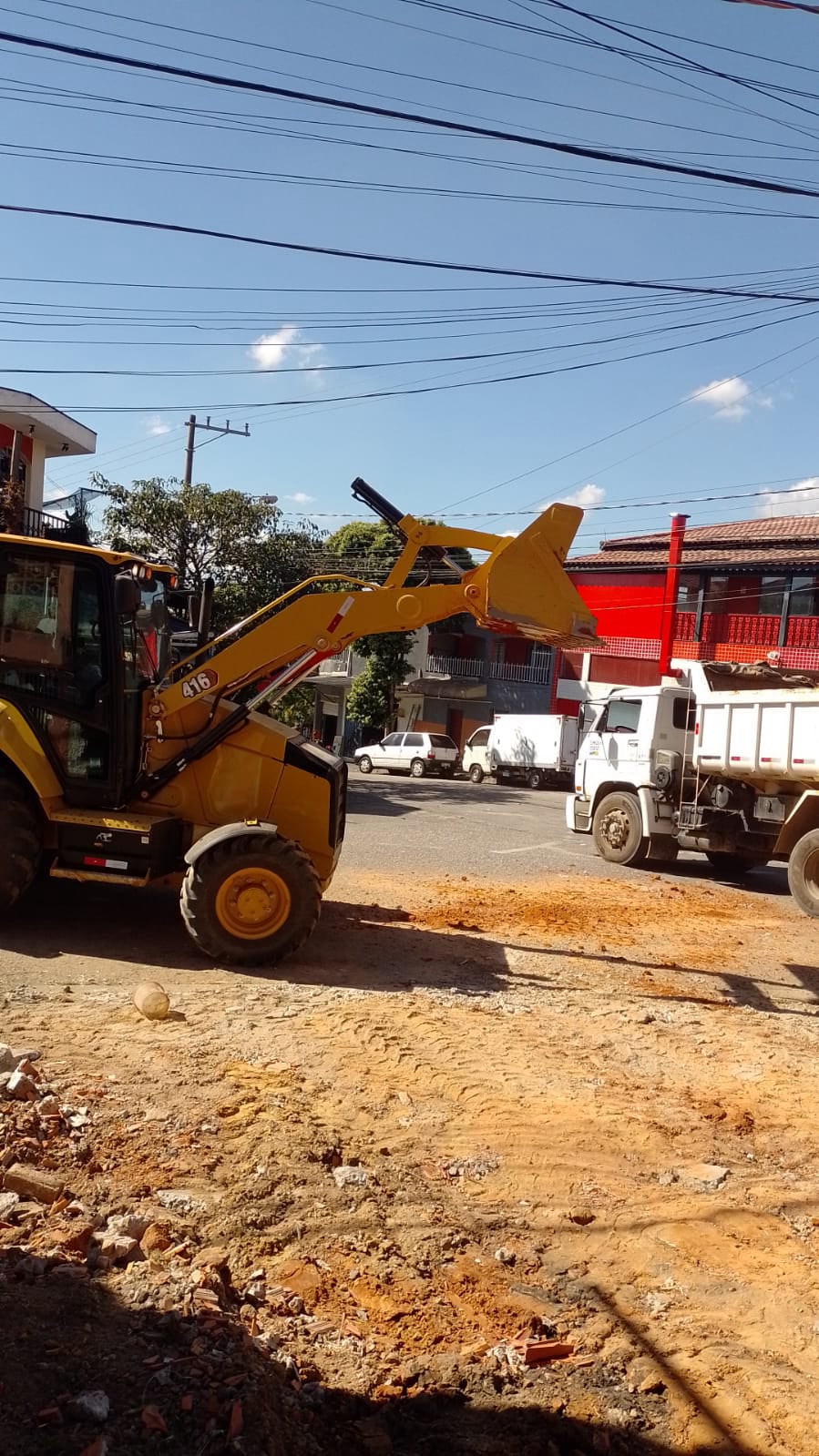 fotos relacionadas aos serviços prestados e oferecidos pela empresa de terraplenagem na regiao de sorocaba