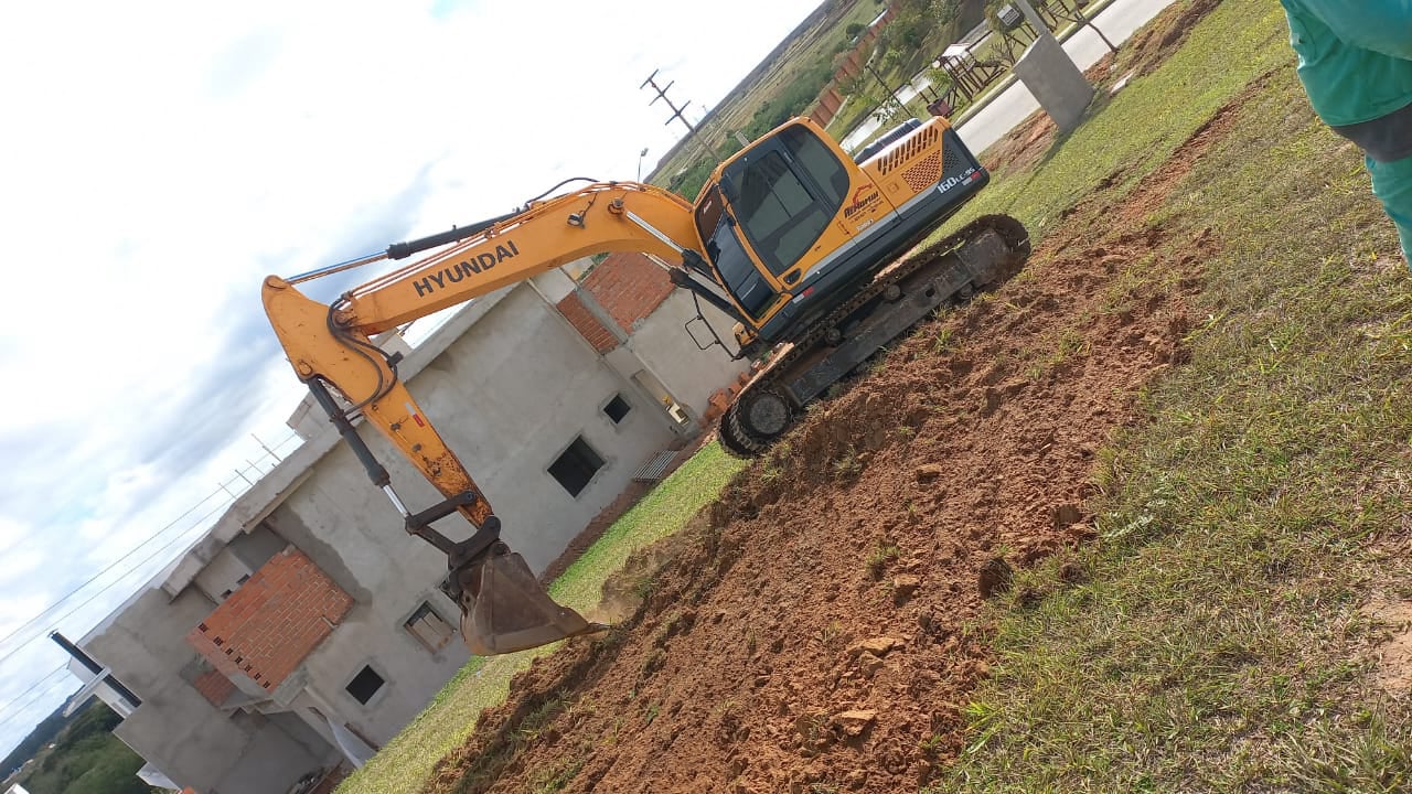 fotos relacionadas aos serviços prestados e oferecidos pela empresa de terraplenagem na regiao de sorocaba